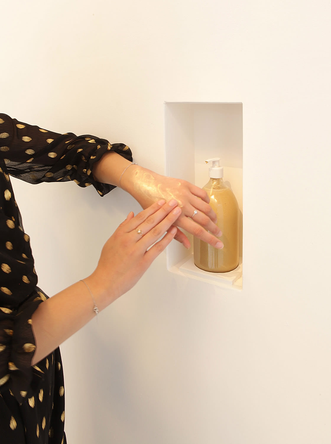 Fig. 4. Julie C. Fortier, Ce que j’ai volé au soleil, 2019