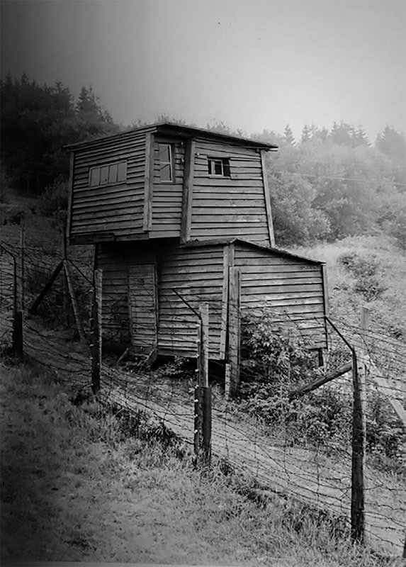 Figure 6a : Mirador 2 installé en haut de pente, 1976