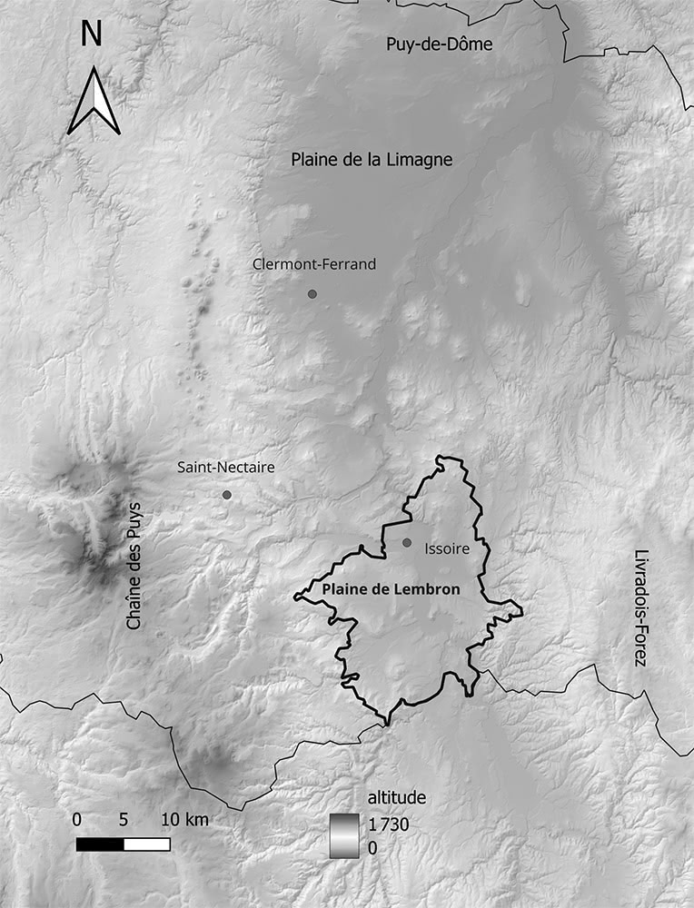 Figure 1 : La petite région agricole de la plaine du Lembron, au sud de la plaine de la Limagne, au cœur du Massif central